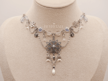SILVER SNOWFALL | Necklace
