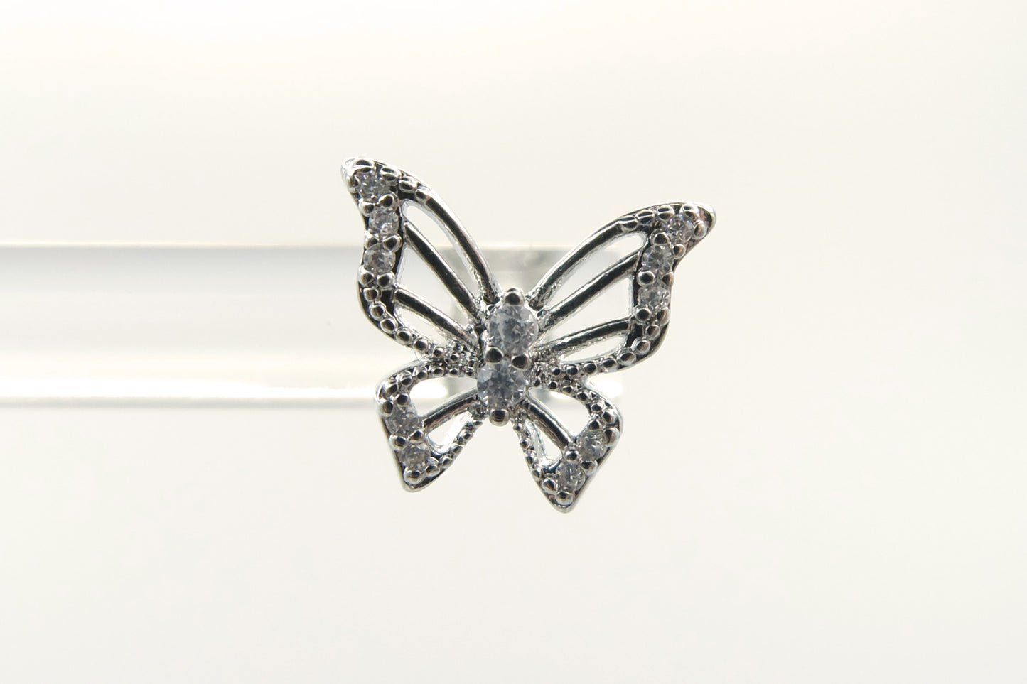 AVIS | Single ear studs