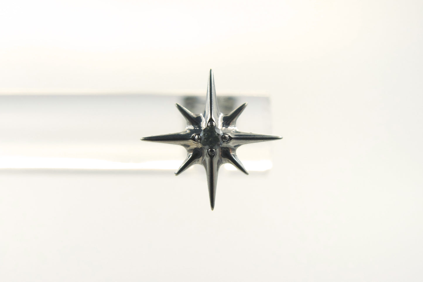 FIGERIS | Single ear studs