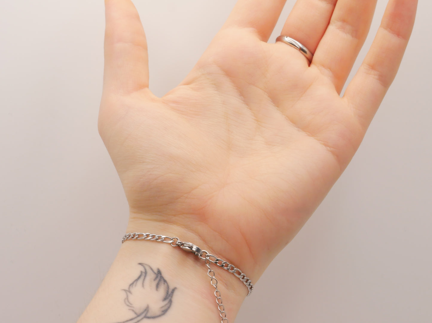 ELYPIRA | Hand chain