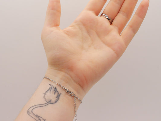 QUILLA | Hand chain